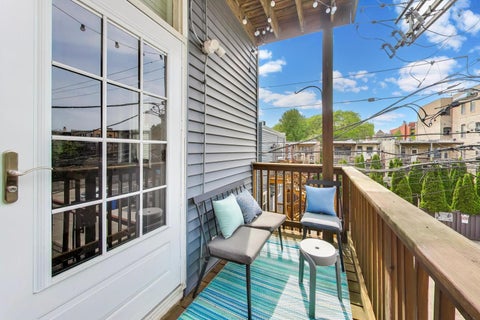 Tiny photo for 1050 W FOSTER Avenue #F, Chicago, IL 60640 (MLS # 12656301)