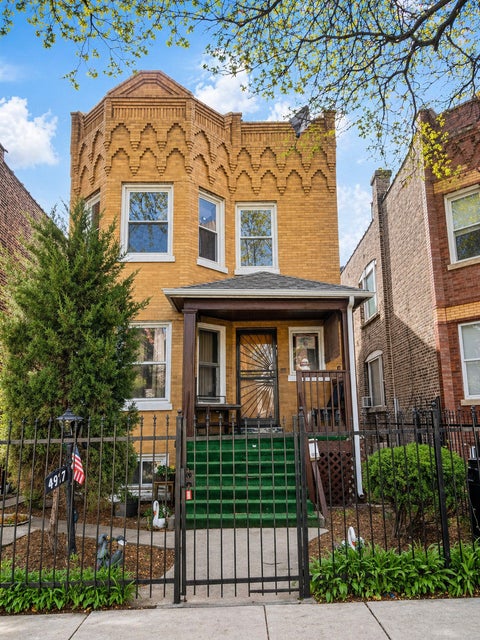 Property photo of 4917 W Superior Street, Chicago, IL 60644