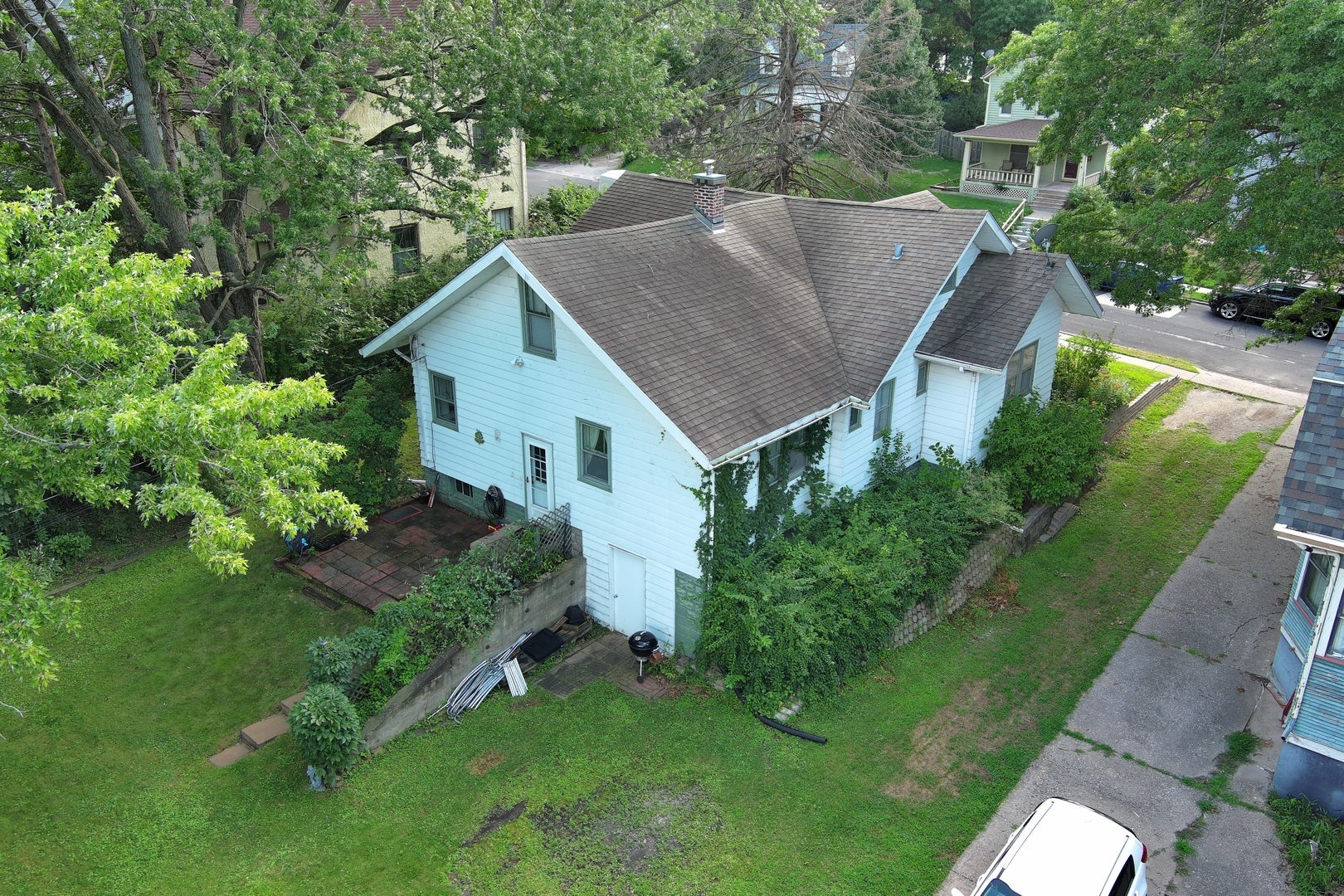 1927 Tremont Avenue