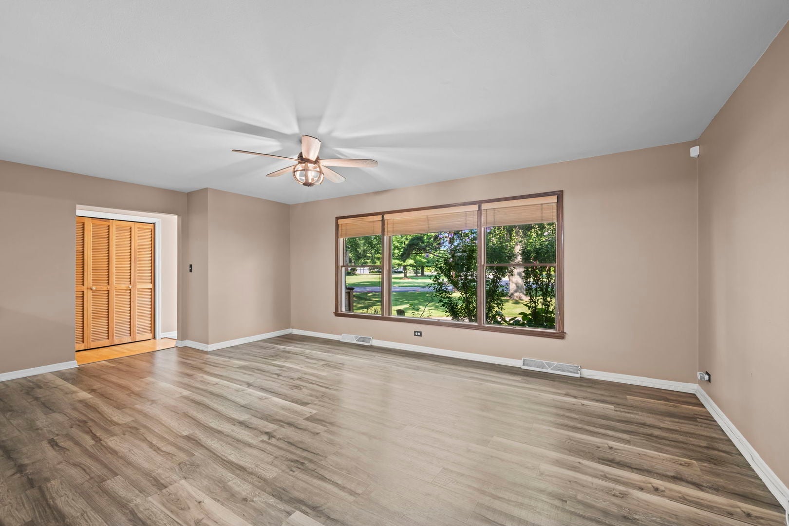 6231 Linden Lane
