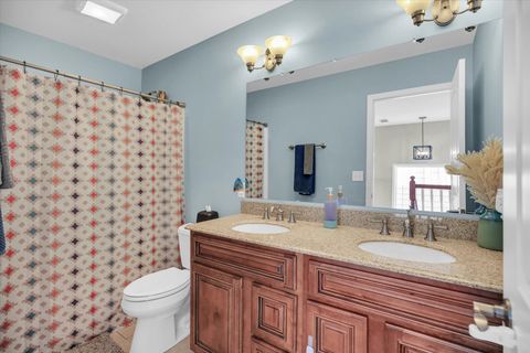 Tiny photo for 1315 West Ridge Lane, Champaign, IL 61822 (MLS # 12498509)