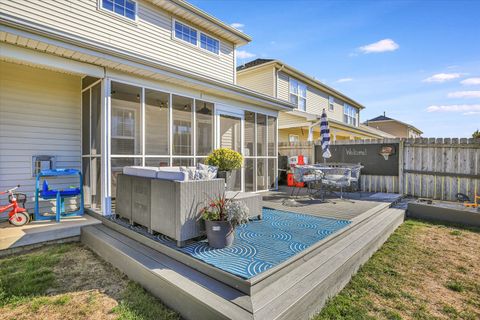 Tiny photo for 1315 West Ridge Lane, Champaign, IL 61822 (MLS # 12498509)