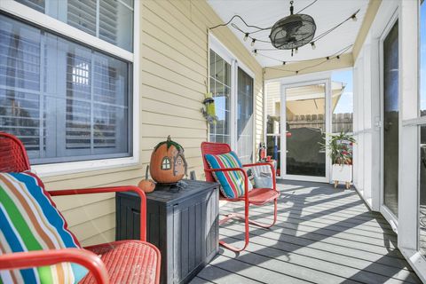 Tiny photo for 1315 West Ridge Lane, Champaign, IL 61822 (MLS # 12498509)