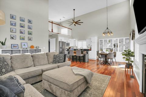 Tiny photo for 1315 West Ridge Lane, Champaign, IL 61822 (MLS # 12498509)