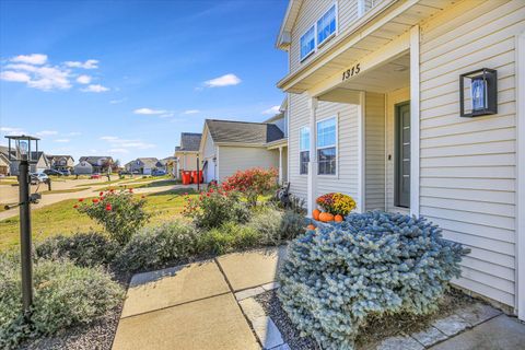 Tiny photo for 1315 West Ridge Lane, Champaign, IL 61822 (MLS # 12498509)