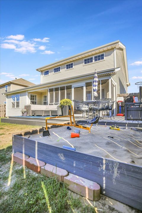 Tiny photo for 1315 West Ridge Lane, Champaign, IL 61822 (MLS # 12498509)