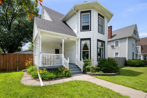 Tiny photo for 1920 Walling Court, Davenport, IA 52803 (MLS # 12672960)
