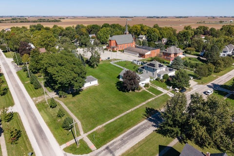Tiny photo for 406 E Cherry Street, Chatsworth, IL 60921 (MLS # 12776759)