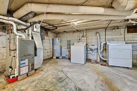 Tiny photo for 406 E Cherry Street, Chatsworth, IL 60921 (MLS # 12776759)