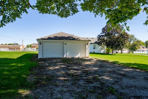Tiny photo for 406 E Cherry Street, Chatsworth, IL 60921 (MLS # 12776759)