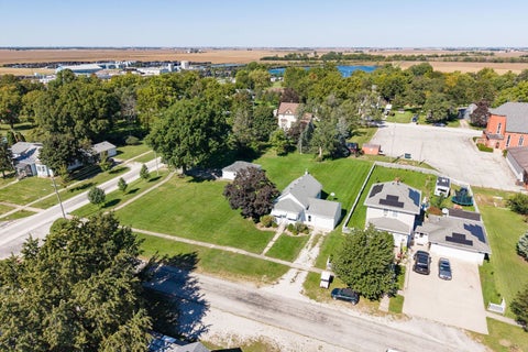 Tiny photo for 406 E Cherry Street, Chatsworth, IL 60921 (MLS # 12776759)