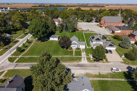 Tiny photo for 406 E Cherry Street, Chatsworth, IL 60921 (MLS # 12776759)
