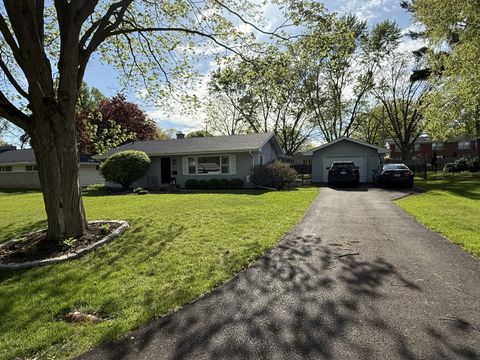 Tiny photo for 326 Maple Lane, Geneva, IL 60134 (MLS # 12632798)