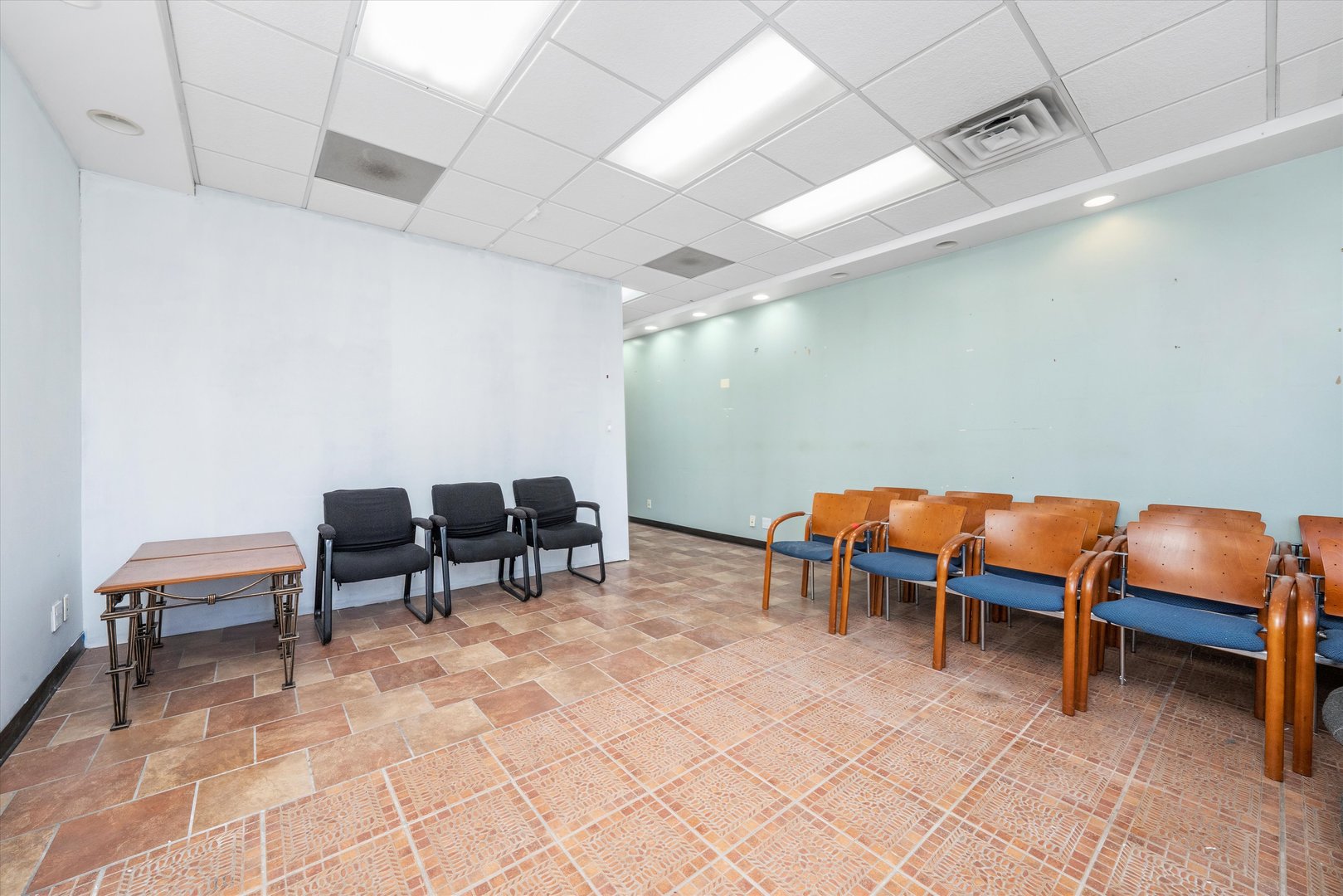 3203 S Pulaski Road