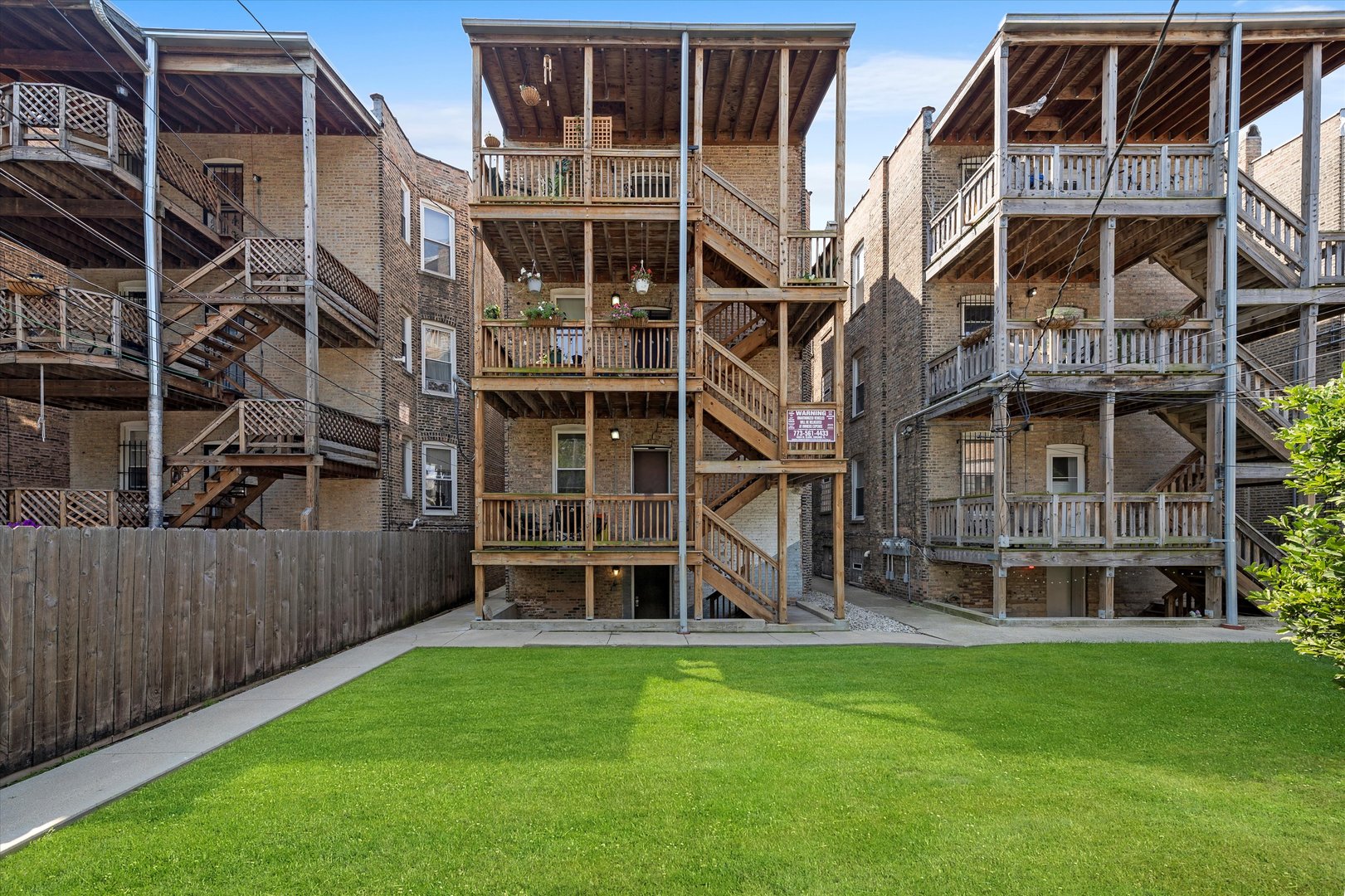 3106 W Fullerton Avenue