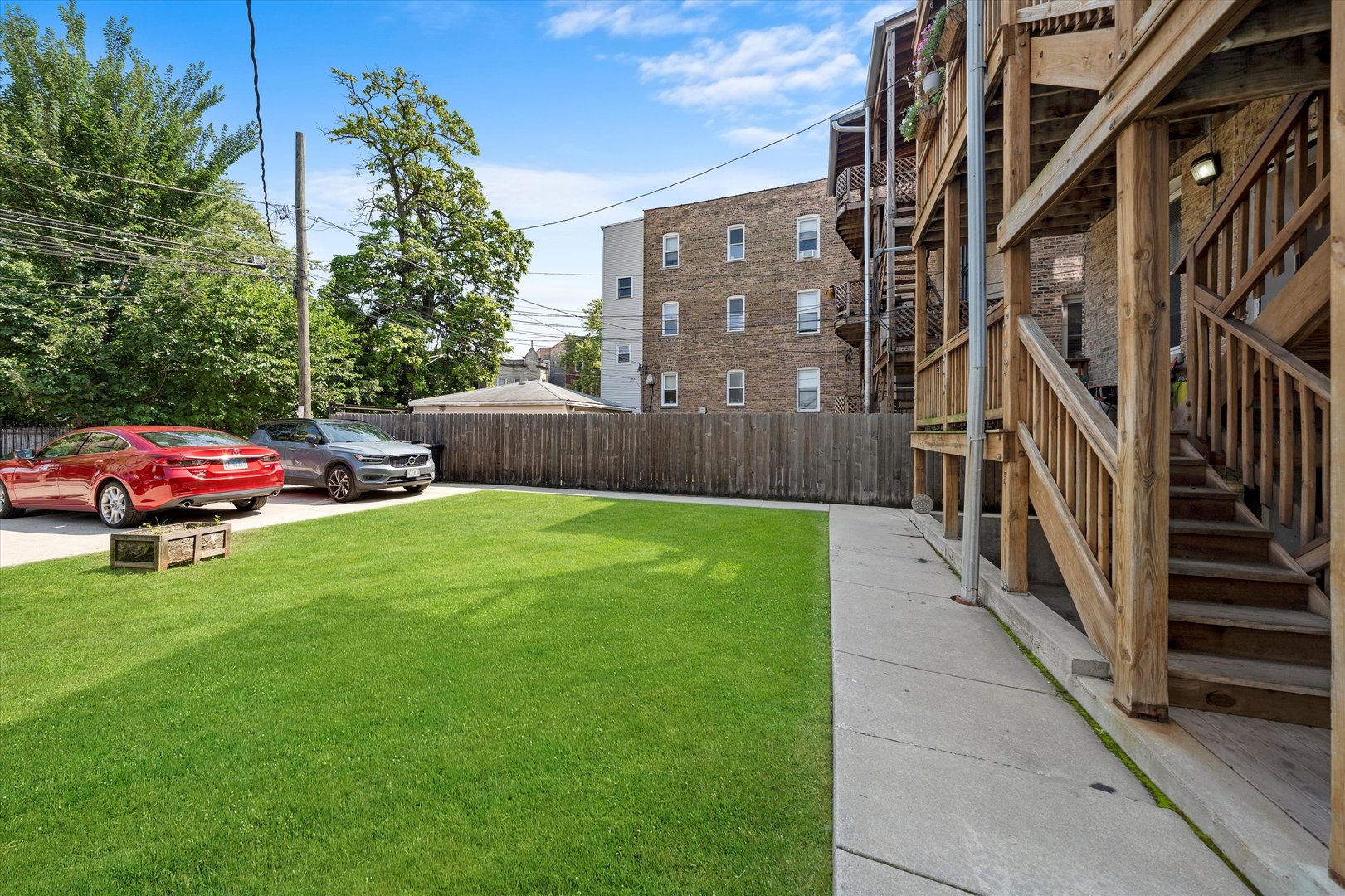 3106 W Fullerton Avenue