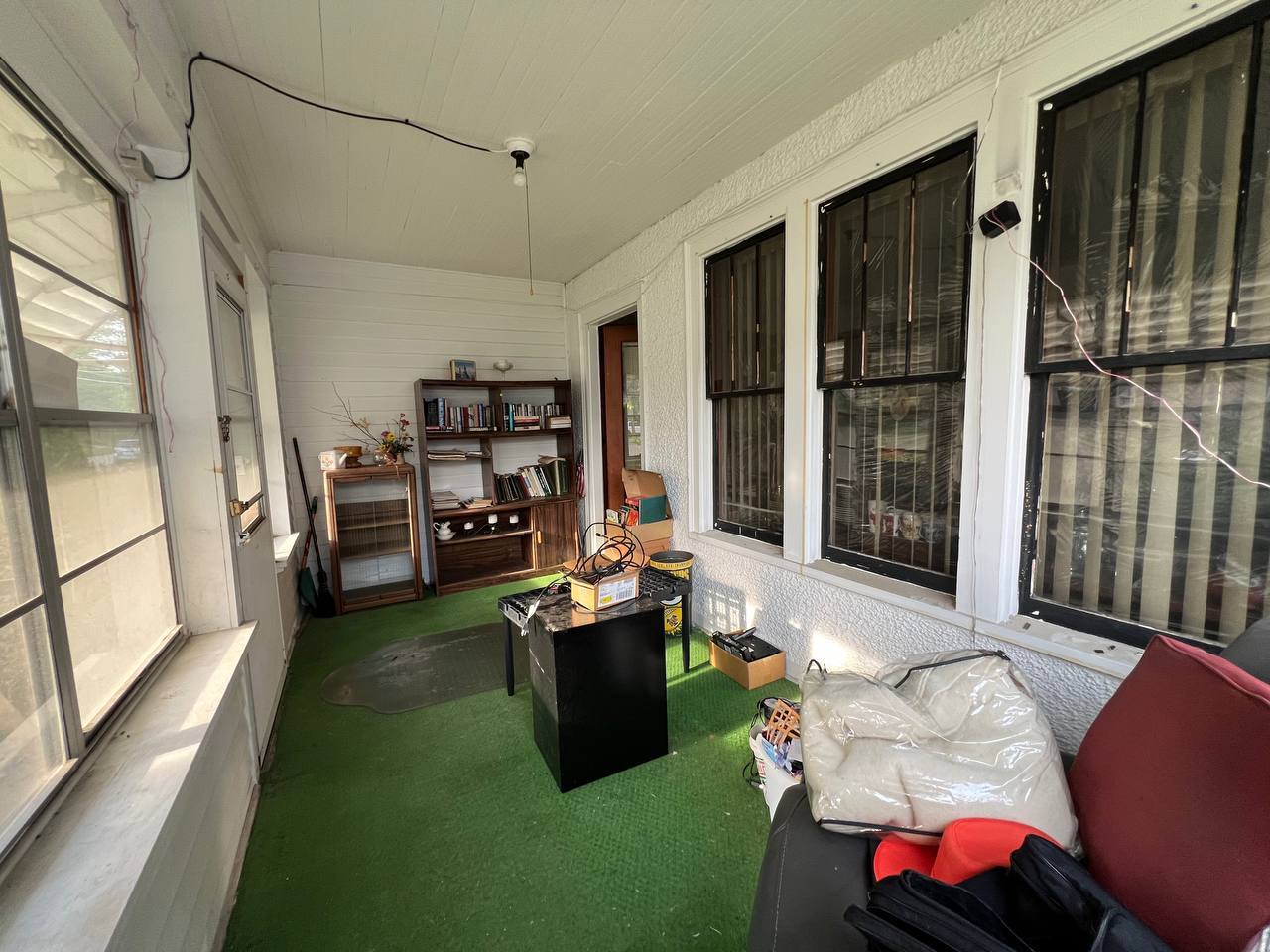 1239 S Float Avenue