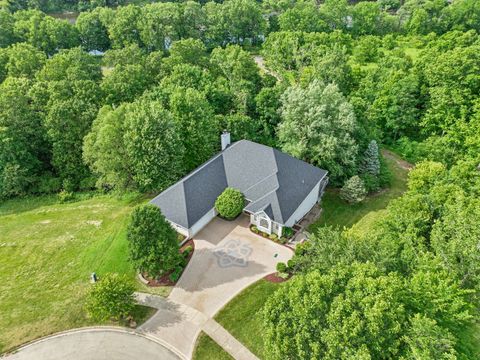 Photo of 203 Windham Circle, Yorkville, IL 60560 (MLS # 12592244)