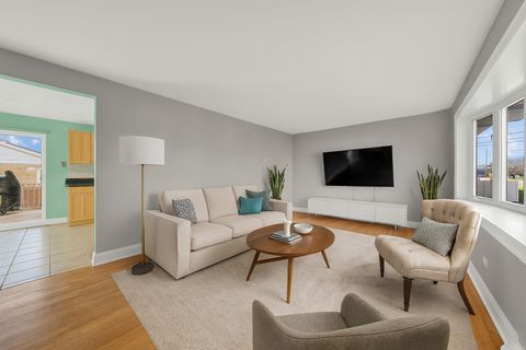 Tiny photo for 7435 W 74th Street, Bridgeview, IL 60455 (MLS # 12524428)