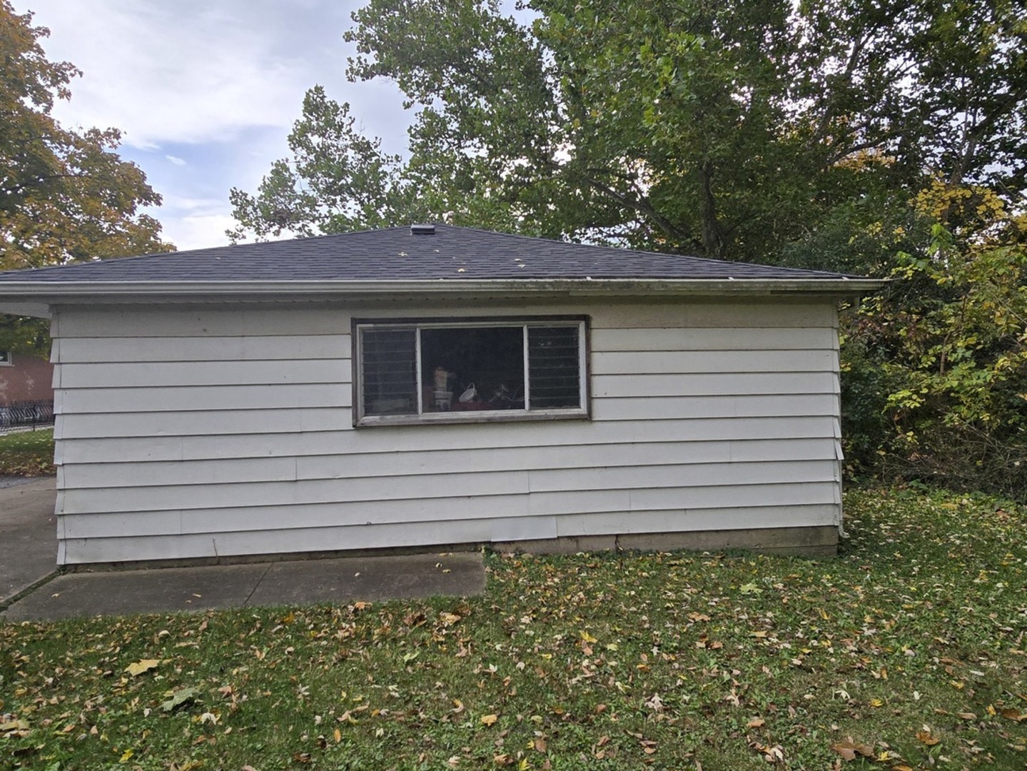 Harvey, Illinois 60426, United States, 3 Bedrooms Bedrooms, ,2 BathroomsBathrooms,Residential,Active,253090