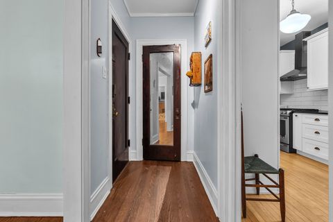 Tiny photo for 1458 W Berwyn Avenue #1, Chicago, IL 60640 (MLS # 12476105)