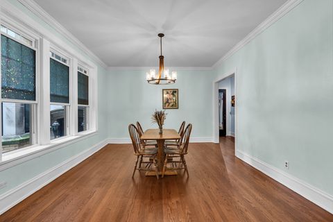 Tiny photo for 1458 W Berwyn Avenue #1, Chicago, IL 60640 (MLS # 12476105)
