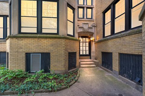 Tiny photo for 1458 W Berwyn Avenue #1, Chicago, IL 60640 (MLS # 12476105)