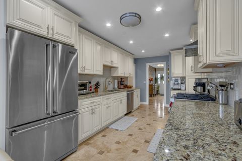 Tiny photo for 315 Norton Lane, Bloomingdale, IL 60108 (MLS # 12550384)