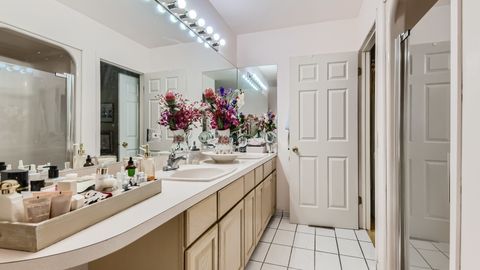 Tiny photo for 3422 S Prairie Avenue, Chicago, IL 60616 (MLS # 12434061)