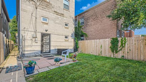 Tiny photo for 3422 S Prairie Avenue, Chicago, IL 60616 (MLS # 12434061)