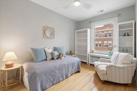 Tiny photo for 811 Clarence Avenue, Oak Park, IL 60304 (MLS # 12619531)