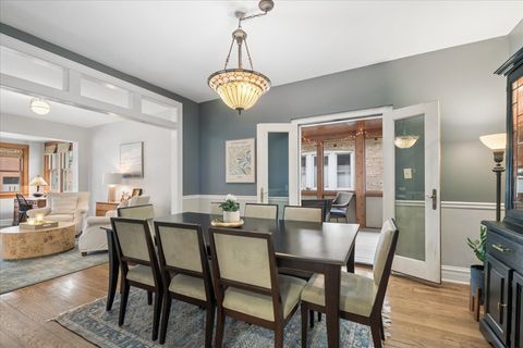 Tiny photo for 811 Clarence Avenue, Oak Park, IL 60304 (MLS # 12619531)