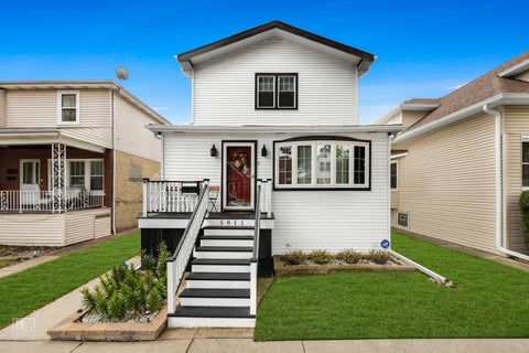 Photo of 5811 W Patterson Avenue, Chicago, IL 60634 (MLS # 12725094)
