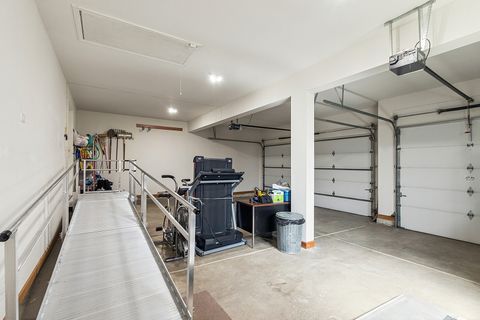 Tiny photo for 14342 Oakley Avenue, Orland Park, IL 60462 (MLS # 12604120)