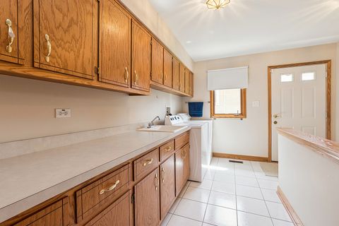 Tiny photo for 14342 Oakley Avenue, Orland Park, IL 60462 (MLS # 12604120)