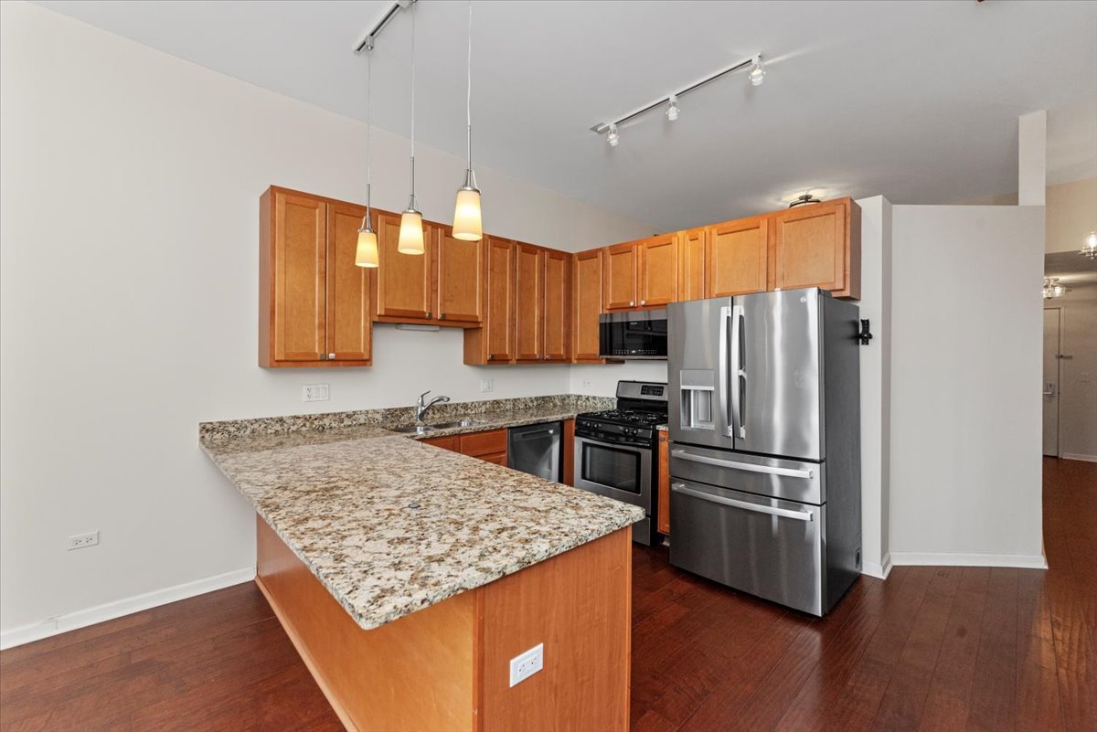 1464 S Michigan Avenue 703