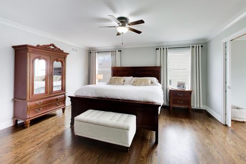 Tiny photo for 207 Lions Court, Lake Zurich, IL 60047 (MLS # 12599298)