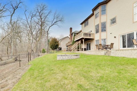 Tiny photo for 207 Lions Court, Lake Zurich, IL 60047 (MLS # 12599298)