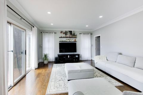 Tiny photo for 207 Lions Court, Lake Zurich, IL 60047 (MLS # 12599298)