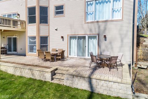 Tiny photo for 207 Lions Court, Lake Zurich, IL 60047 (MLS # 12599298)