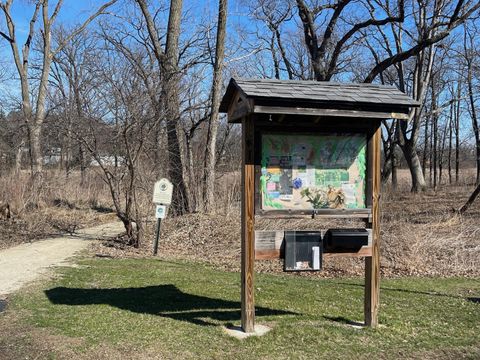 Tiny photo for 207 Lions Court, Lake Zurich, IL 60047 (MLS # 12599298)