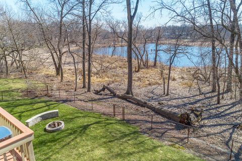 Tiny photo for 207 Lions Court, Lake Zurich, IL 60047 (MLS # 12599298)