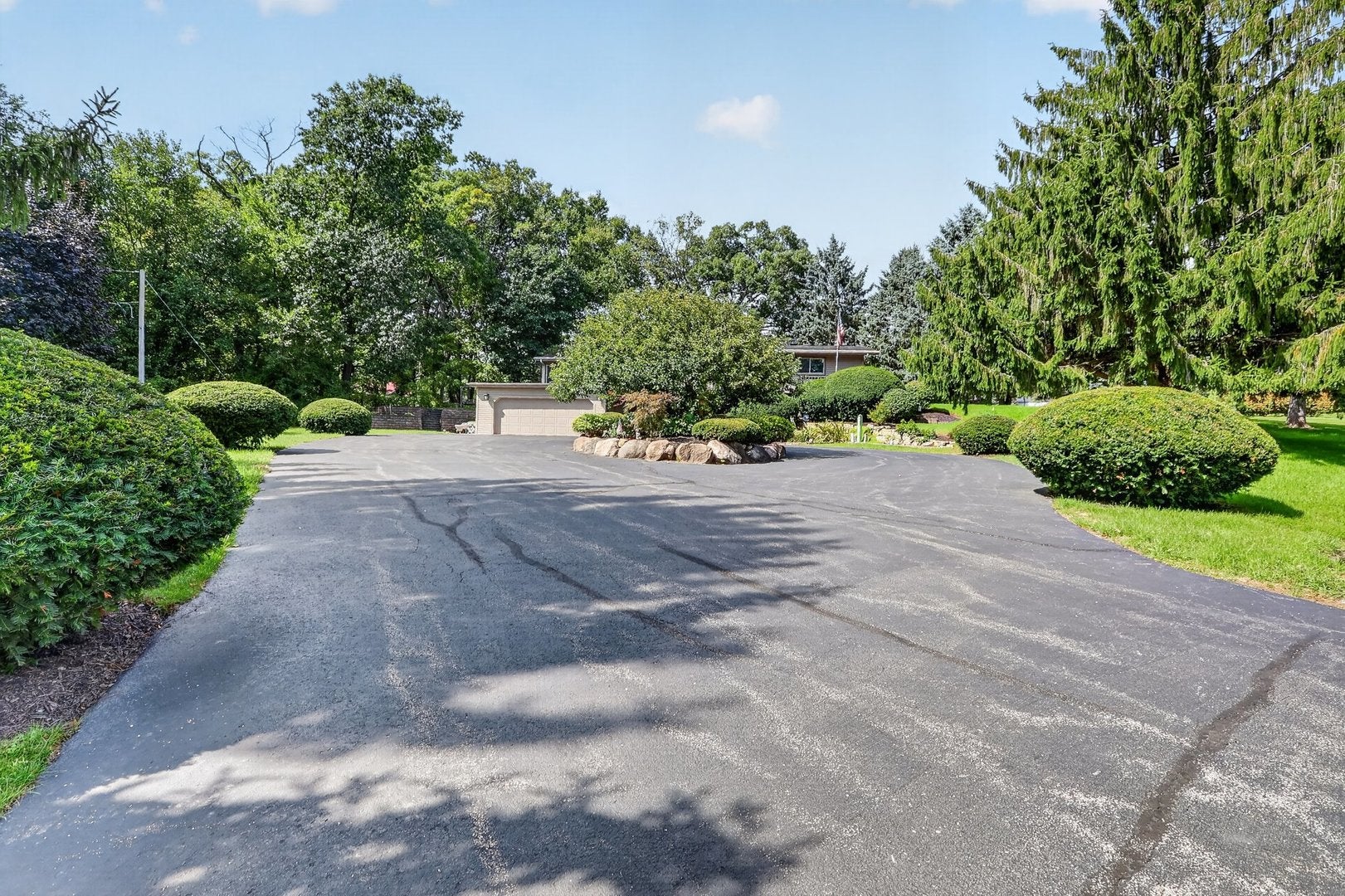 5751 Heatherwood Lane