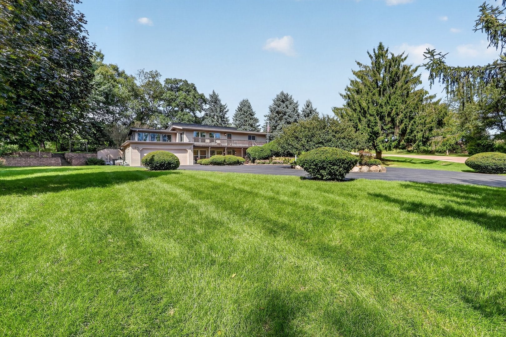 5751 Heatherwood Lane