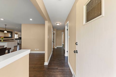 Tiny photo for 5818 Ridgewood Drive, Western Springs, IL 60558 (MLS # 12621719)