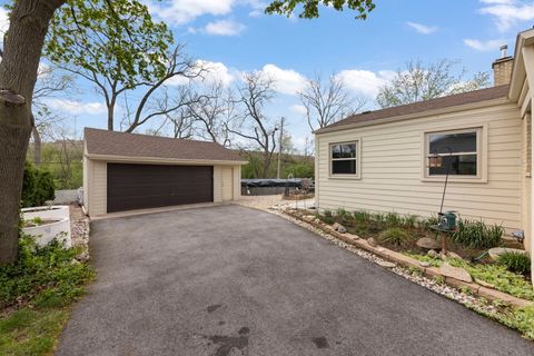 Tiny photo for 5818 Ridgewood Drive, Western Springs, IL 60558 (MLS # 12621719)