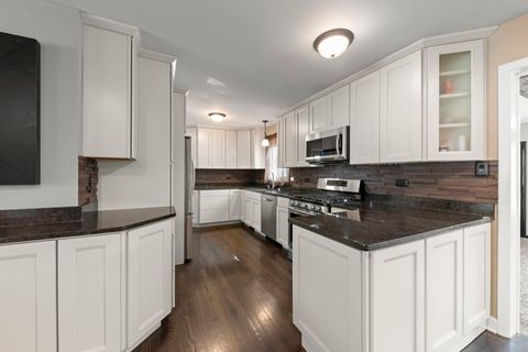 Tiny photo for 5818 Ridgewood Drive, Western Springs, IL 60558 (MLS # 12621719)