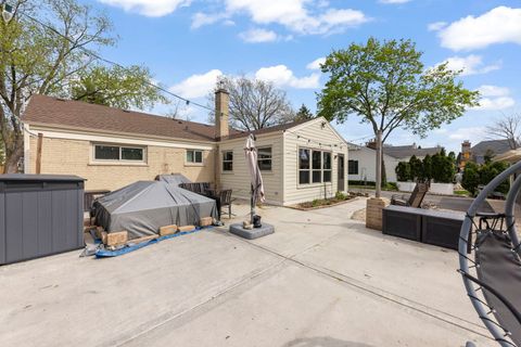 Tiny photo for 5818 Ridgewood Drive, Western Springs, IL 60558 (MLS # 12621719)