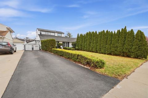 Tiny photo for 8947 S Komensky Avenue, Hometown, IL 60456 (MLS # 12590196)