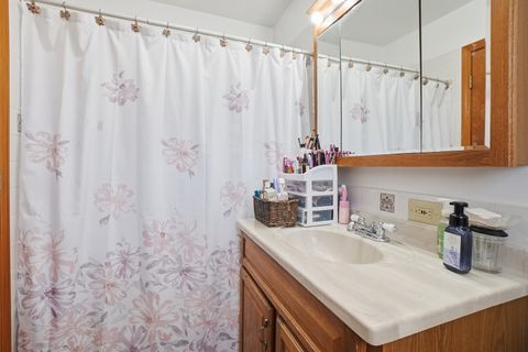 Tiny photo for 8947 S Komensky Avenue, Hometown, IL 60456 (MLS # 12590196)